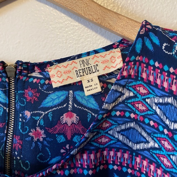 Patterned blouse - Picture 2 of 4